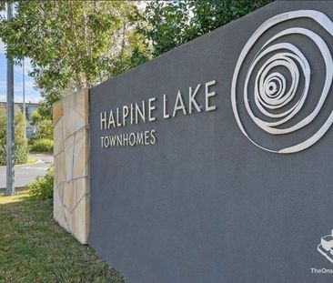 Stylish Townhouse Living in Prime Mango Hill Location! - Photo 4