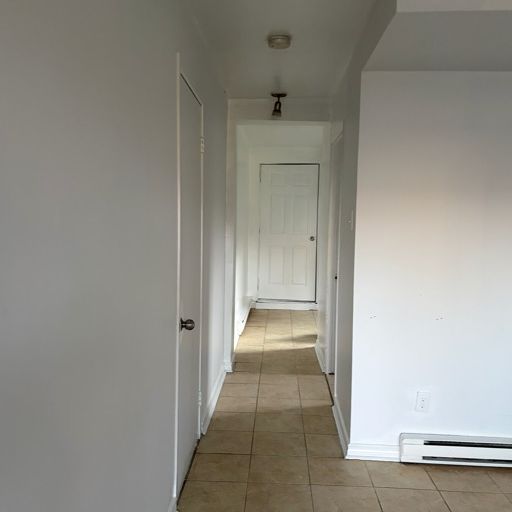 Grand 3 1/2 à Louer à Longueuil - Photo 1