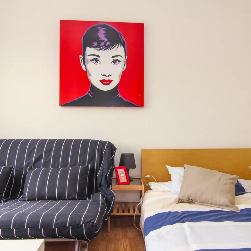 Room in a shared 5-bedroom apartment for rent in Russafa - Foto 1