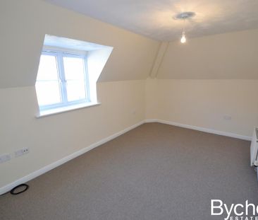 2 bedroom coach house to rent - Photo 1