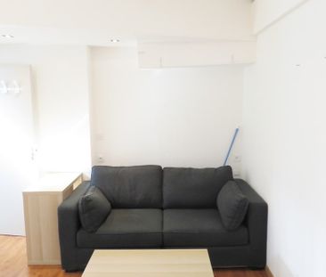 Studio Meublé, 25m², Av Carnot, Nîmes centre, 430€ H.C - Photo 5