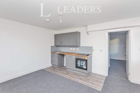 1 bedroom flat to rent - Photo 3