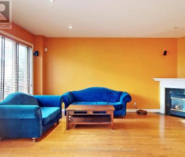 12 BILBERRY CRESCENT - Photo 4