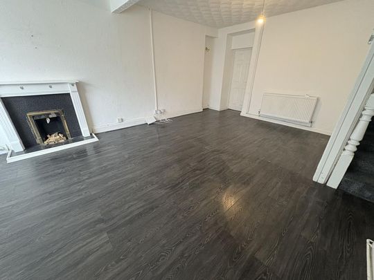 3 bedroom terraced house to rent - Photo 1