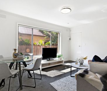 1/12 Pine Street, Hawthorn VIC 3122 - House For Rent | Domain - Photo 4