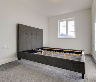 Chopin Mews Mazurek Way, Swindon, Swindon, SN25 - Photo 3