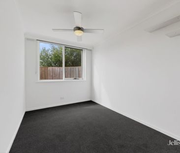 Freshly Renovated Ground-Floor Gem with Spacious North-Facing Court... - Photo 4