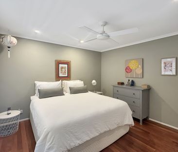 Stylish Three-Bedroom Home Close to Coolum Beach - Photo 6