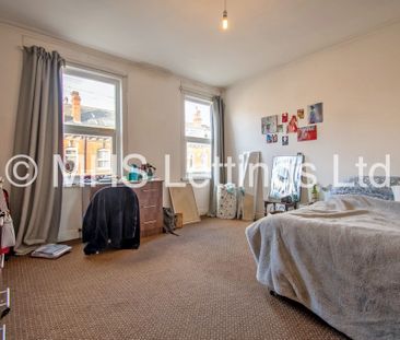 5 Bedroom Mid Terraced House for rent in Ashville Grove - Photo 4