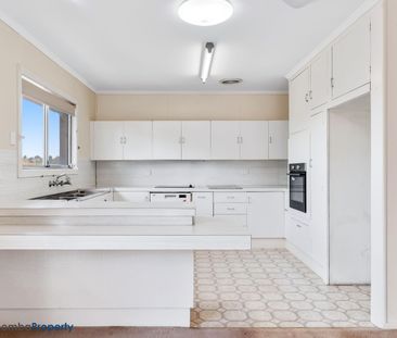 MASSIVE HOME ON RANGE ESCARPMENT - Photo 5