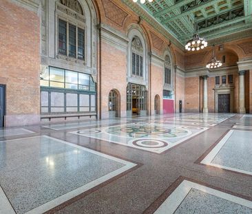 CITY CENTRE. 3 BEDROOM - Photo 2