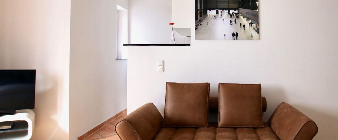 Stilvoll möbliertes Apartment im Herzen von Köln - Foto 1