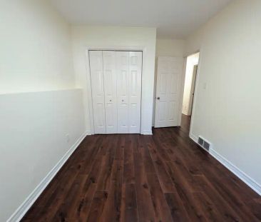 208 A Ontario Street — 5 Bedroom - Photo 4