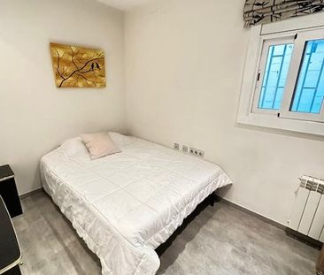 Passeig de Fabra i Puig, Barcelona, Catalonia - Photo 6