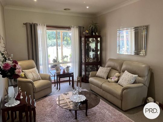 UNIQUE PROPERTY! - Photo 1