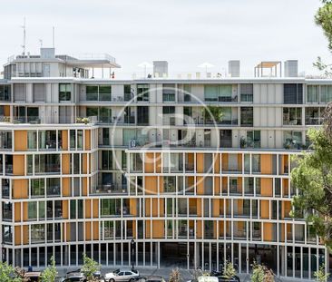 2 bedroom luxury penthouse for rent in Madrid, Spain - Photo 6