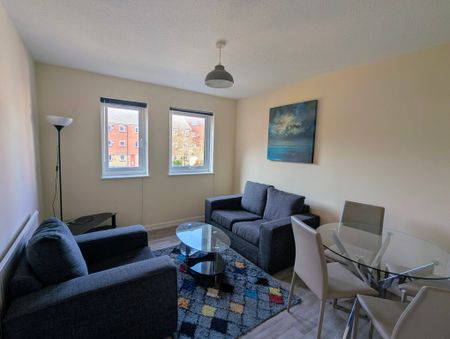 St Nicholas Square, Maritime Quarter, Swansea, Marina, SA1 1UG - Photo 2