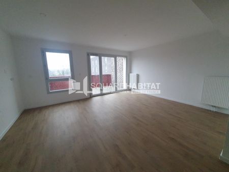 Location Appartement 4 pièces 85m² VALENCIENNES 59300 - Photo 2