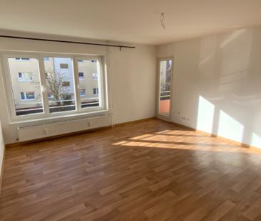 3-Zimmer-Wohnung in Flensburg Mürwik mit EBK und Balkon - Foto 1