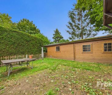 Log Cabin @ Beeches, Oak Stubbs Lane, Dorney Reach,SL6 - Photo 6