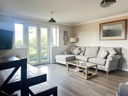 2 bedroom apartment to rent - Photo 3