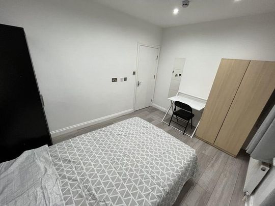 4 bedroom house share to rent - Photo 1