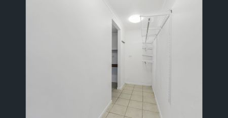 Stylish Two Story Family Home - Photo 2