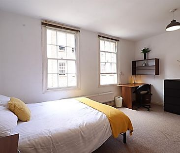 Cumberland Street, Bristol - Photo 2