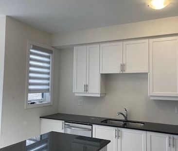 For Lease - 3315 Sixth Line, Oakville, Ontario - Photo 4