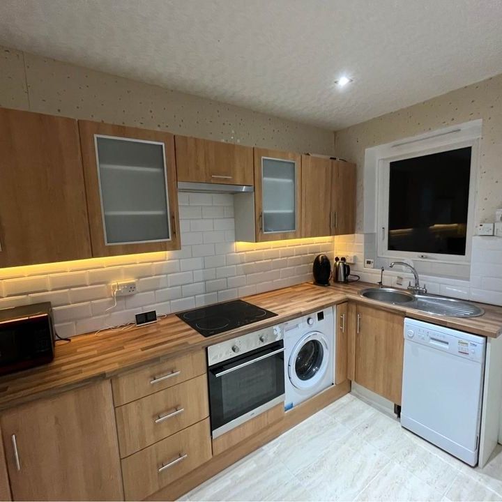 3 Bed Flat, Ferrier Gardens, AB24 - Photo 1