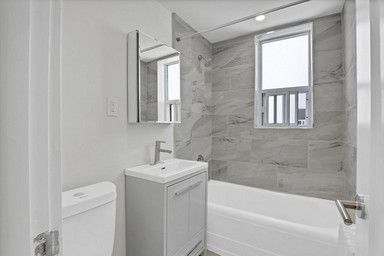 For Lease - 697 Eglinton Avenue Unit# 107, Toronto, Ontario - Photo 2