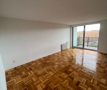 501 Kingston Road - Photo 2