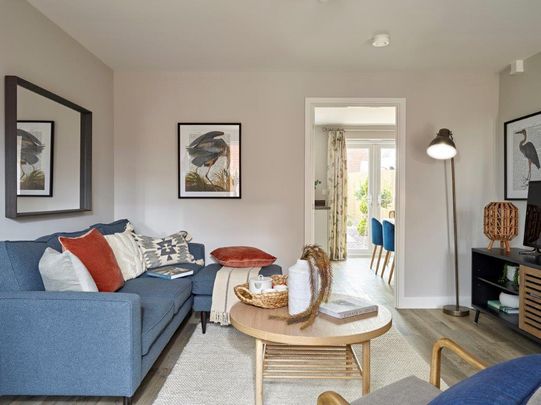 3 bedroom semi-detached house to rent - Photo 1