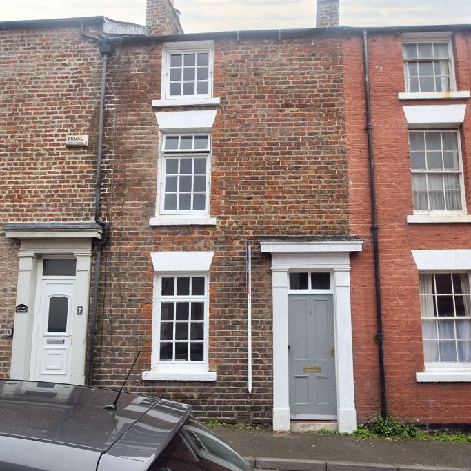 3 bed terraced house to rent in St Marys Walk, Scarborough, YO11 - Photo 1