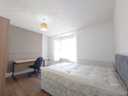 Edinburgh Road, Kensington Fields. - Photo 2