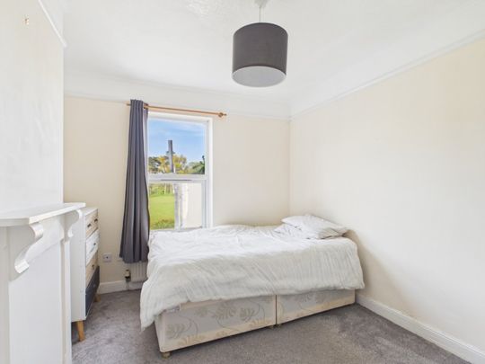Room 2, 23 Marle Hill Road, Cheltenham - Photo 1