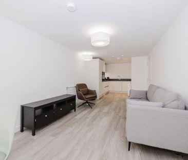 1 bedroom flat to rent - Photo 2