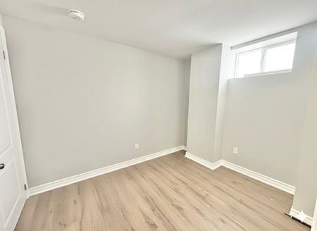 For Lease - 265 West 2nd Street, Hamilton, Ontario - Photo 3