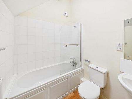 3 bedroom barn conversion to rent - Photo 4