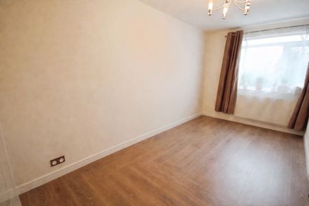 Inner Park Road, London, SW19 6DU - Photo 2