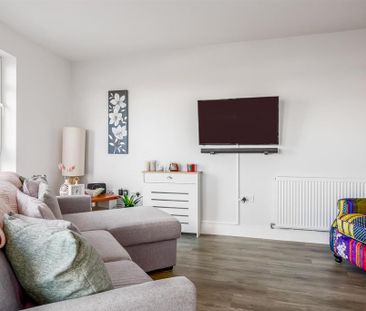 2 bedroom house to rent - Photo 1