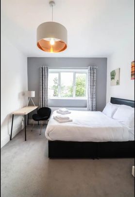 6 Bed Semi-Detached House, Stanley House, E11 - Photo 1