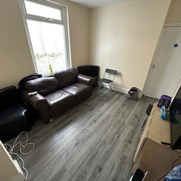 5 bedroom terraced house to rent - Photo 1