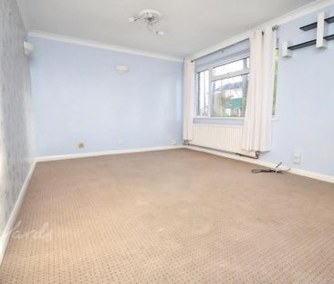 3 bedroom end of terrace house to rent - Photo 4