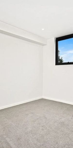 Ultra-convenient Modern Apartment - Photo 1