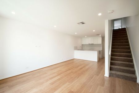 Waterfront Living at The Shoreline Villas! - Photo 3