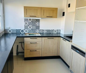 Location Appartement 3 pièces 62m² VILLENEUVE LES AVIGNON 30400 - Photo 5