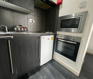 Studio to rent - Photo 6