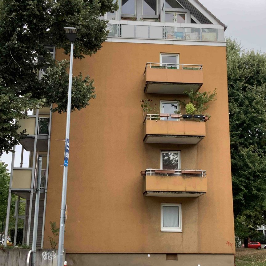 47108/6 Geräumige Single-Wohnung in Düsseldorf-Mörsenbroich - Foto 1