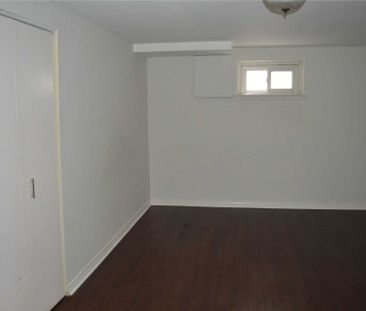 For Lease - 24 Holman Crescent, Aurora, Ontario - Photo 2